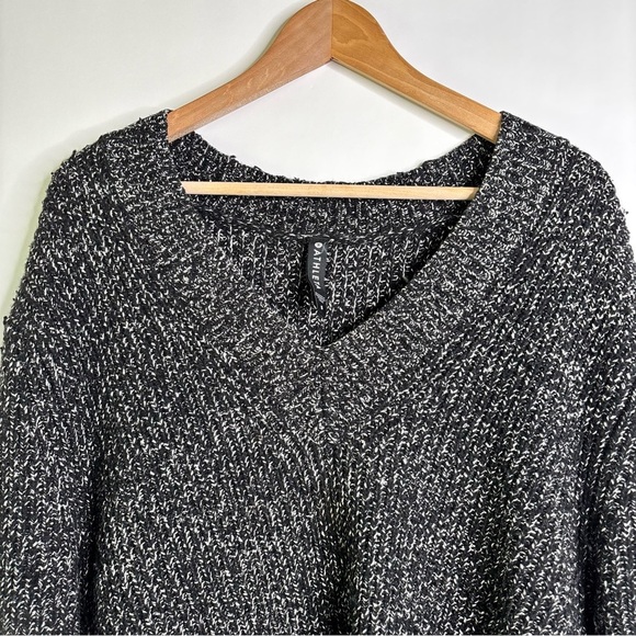 Athleta SHASTA V-NECK SWEATER size Small - Picture 3 of 9